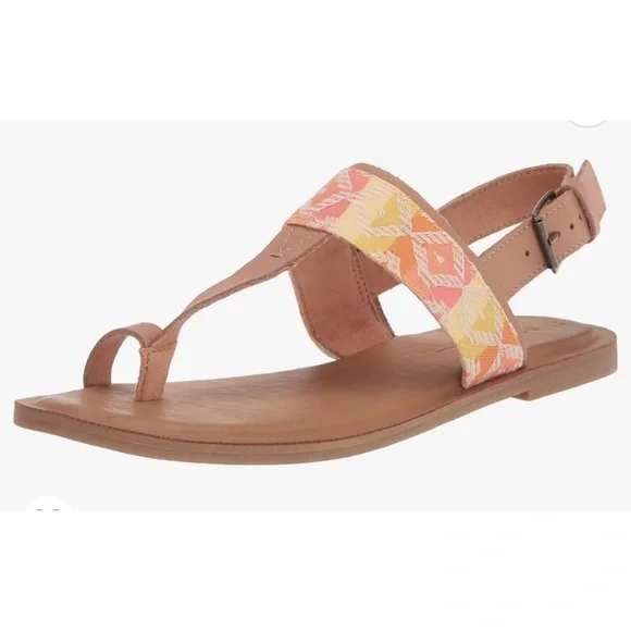 TOMS Bree Sandal Warm Beige Leather Chevron Embroidered Toe Loop Casual NWT‎ - Picture 1 of 11